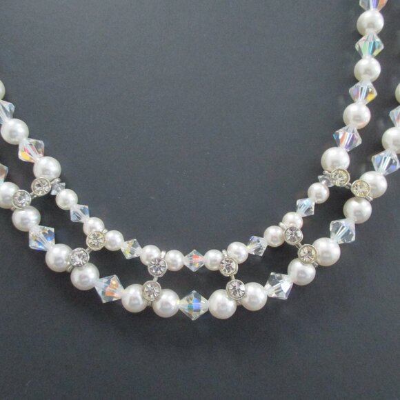 Vintage 2 Strand Necklace Pearl Beads Crystals Rhinestone Clasp on the Side - Picture 4 of 6